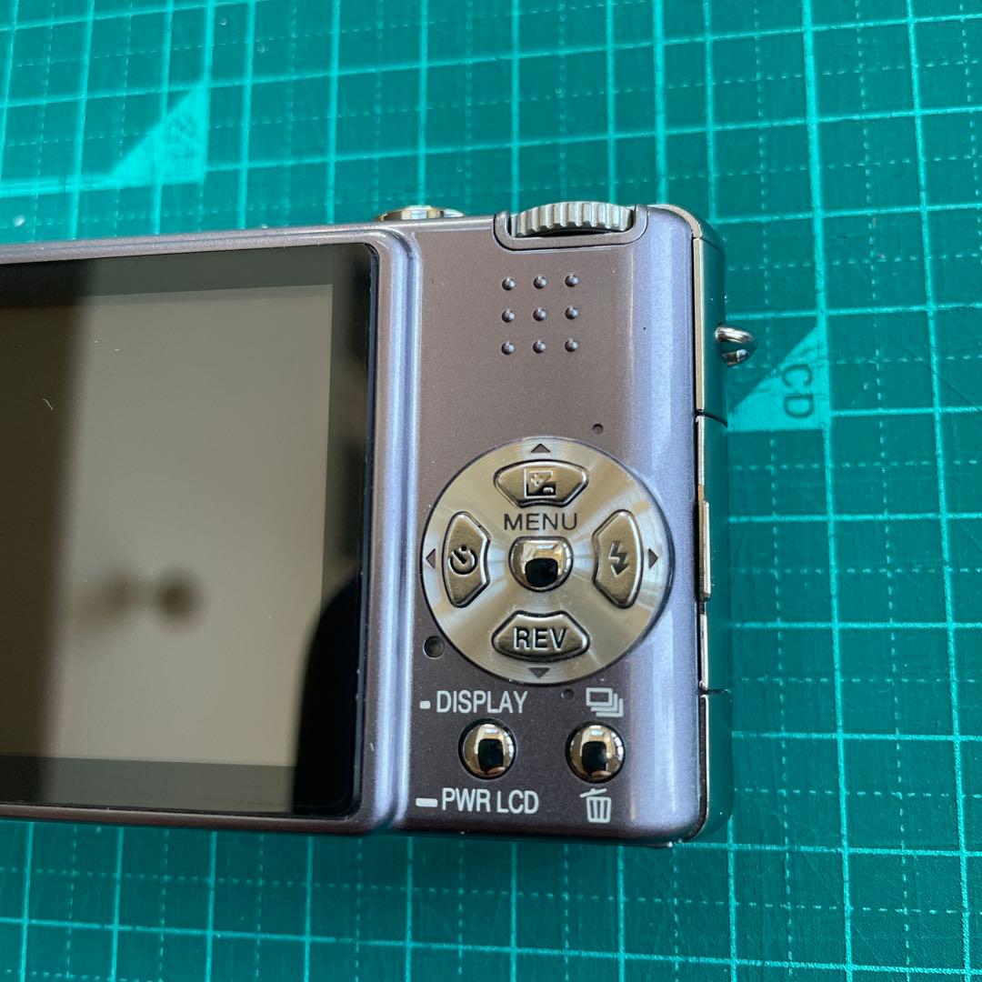 【充電器・SDカード付、希少色、美品】コンデジ LUMIX DMC-FX9