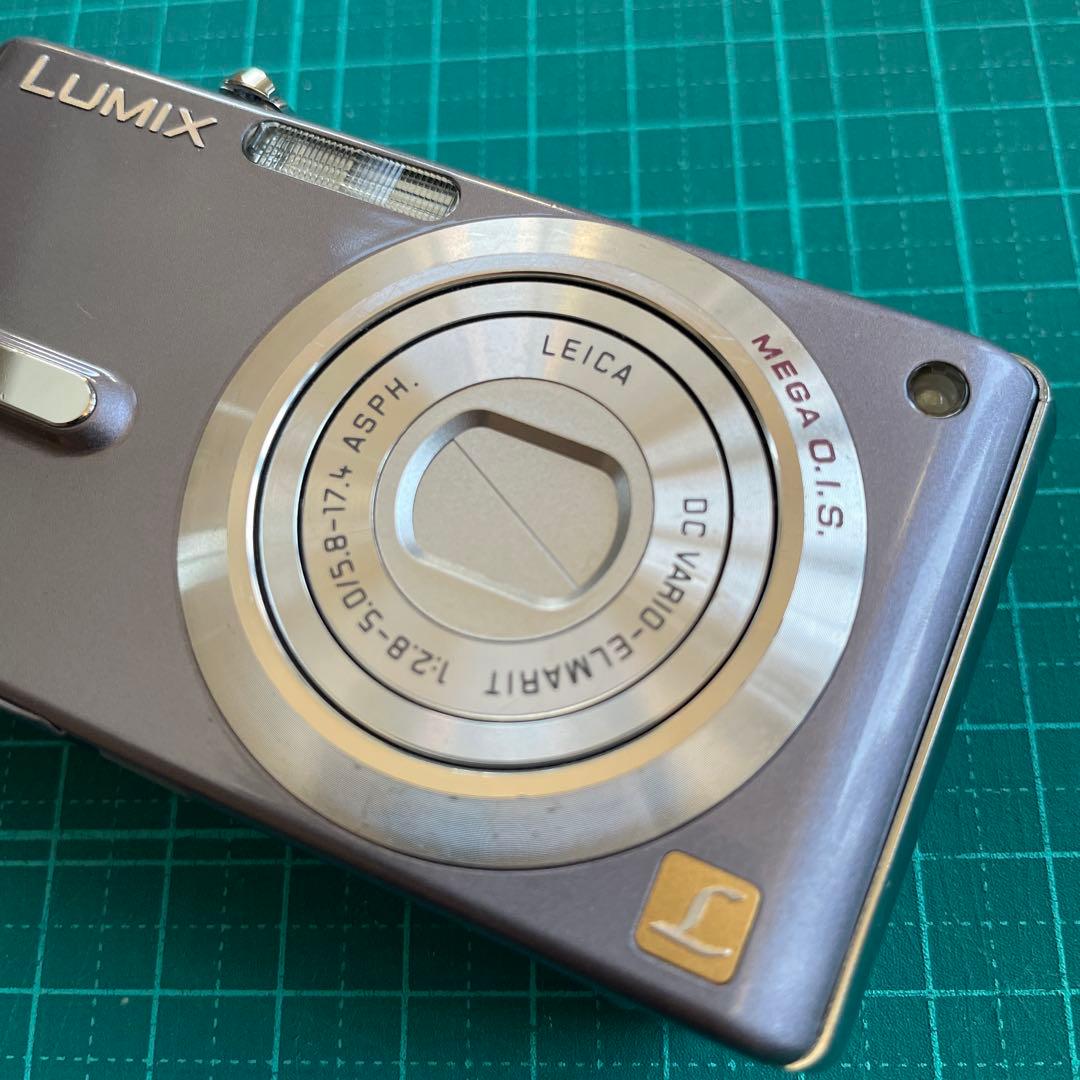 【充電器・SDカード付、希少色、美品】コンデジ LUMIX DMC-FX9