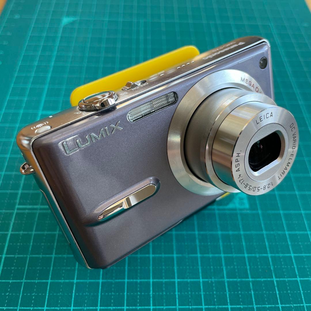 【充電器・SDカード付、希少色、美品】コンデジ LUMIX DMC-FX9