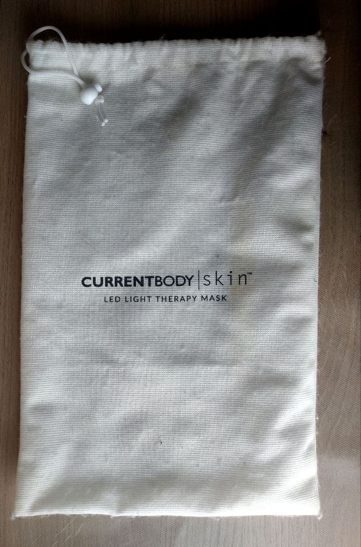 CURRENTBODY　LED ライトセラピーマスク