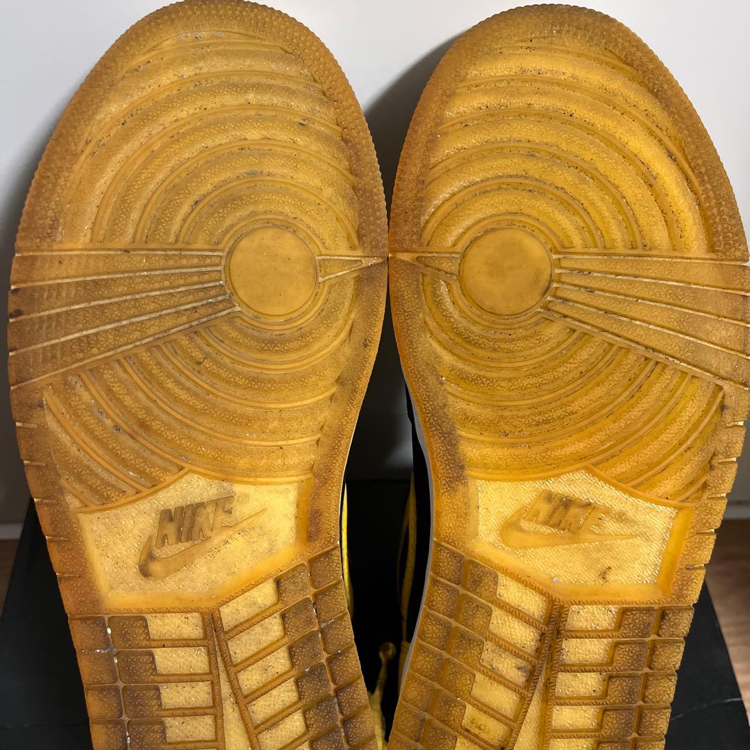 靴 Nike Air Jordan 1 Retro Mid \"New Love\"