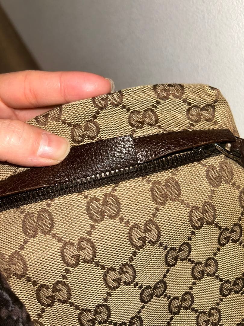 【eclatさま専用】GUCCI ボディバッグ ベージュ ダークブラウン