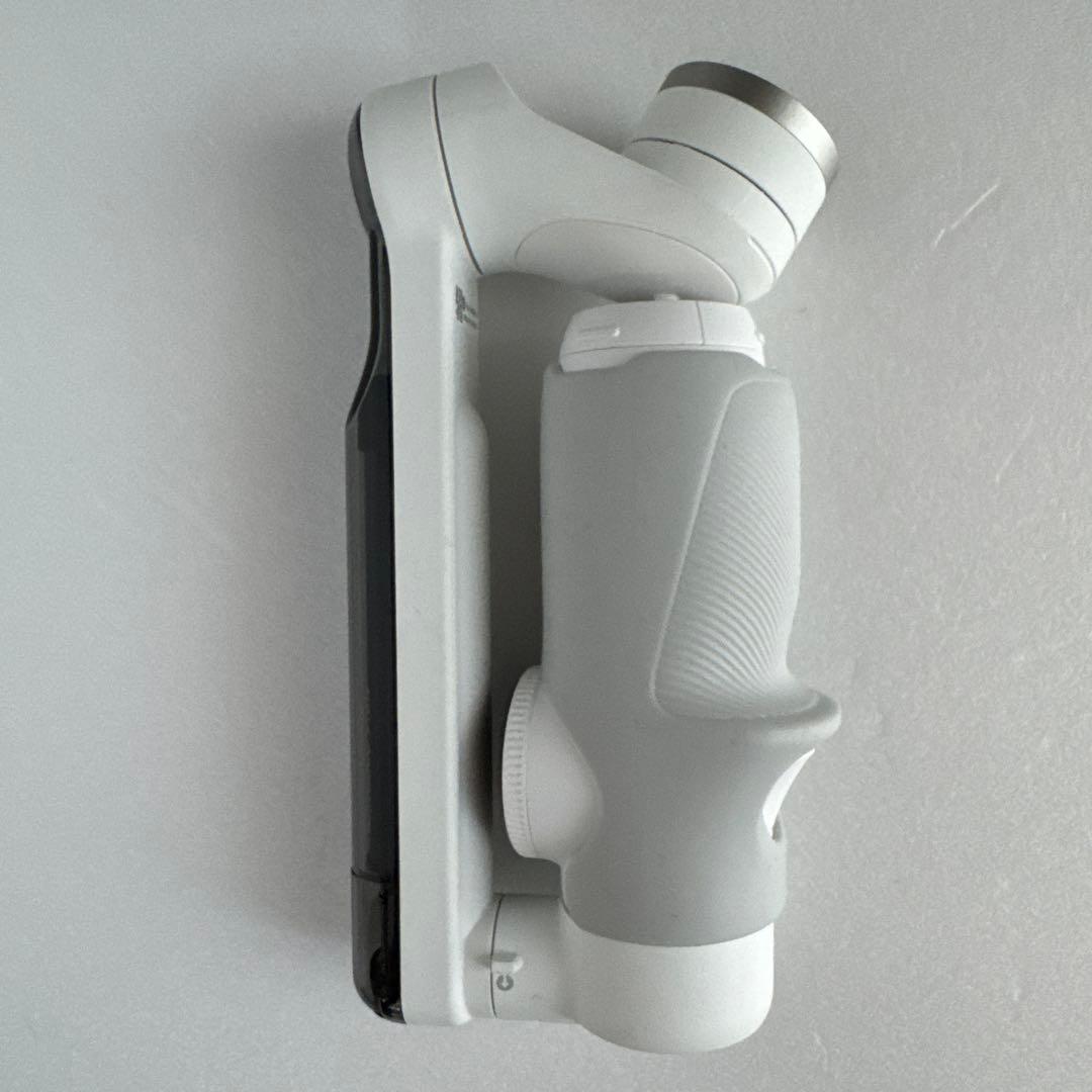 AI追跡搭載ジンバル Insta360 Flow オプションスポットライト付