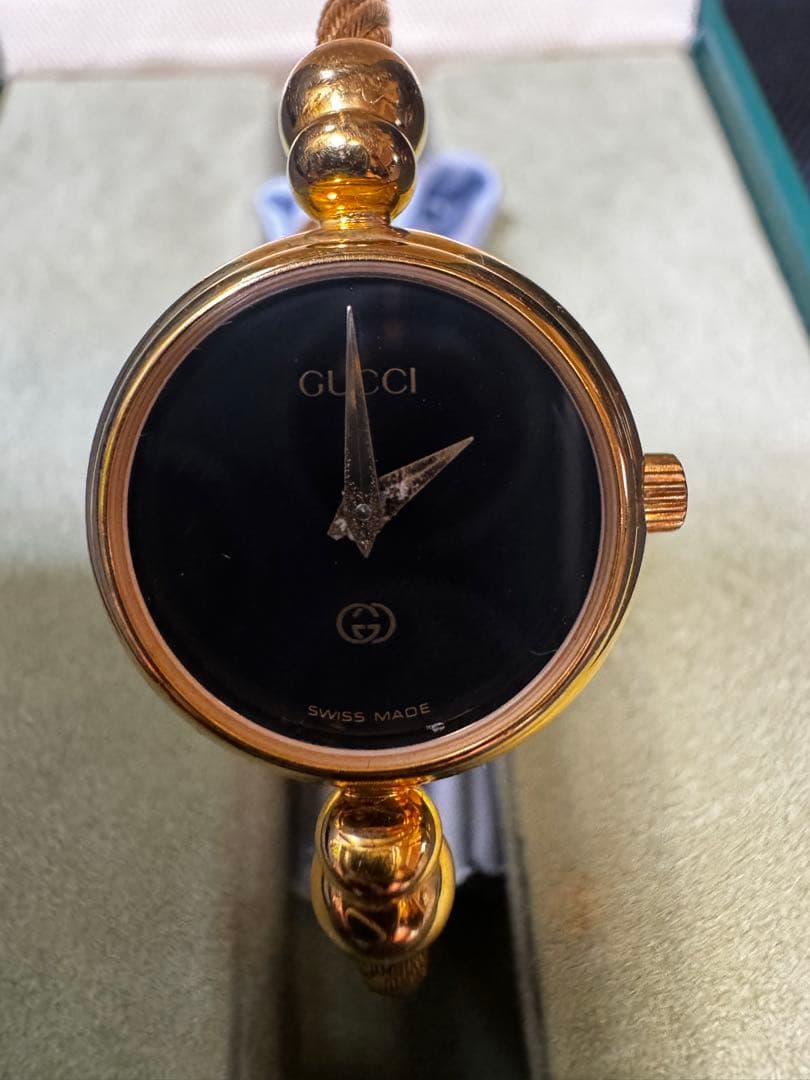 GUCCI グッチ　時計　バングル　ウォッチ