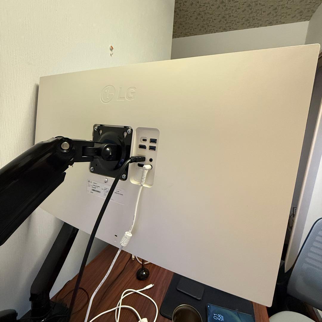 mahomaho専用 Dell P3222QE LG32UP550N HNDS7