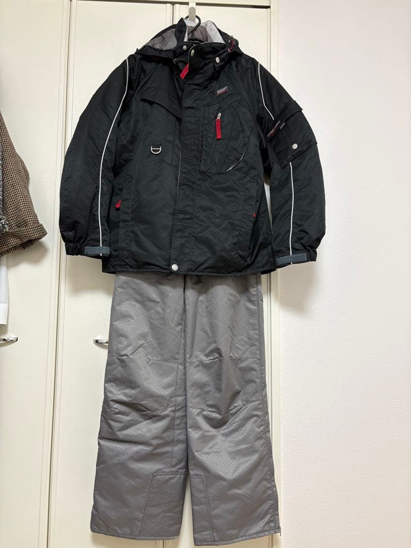 極美品　DESCENTE スノボーウエア　上下セット M デサント　メンズ M