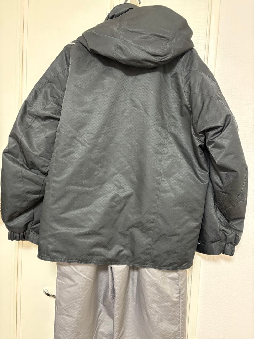 極美品　DESCENTE スノボーウエア　上下セット M デサント　メンズ M