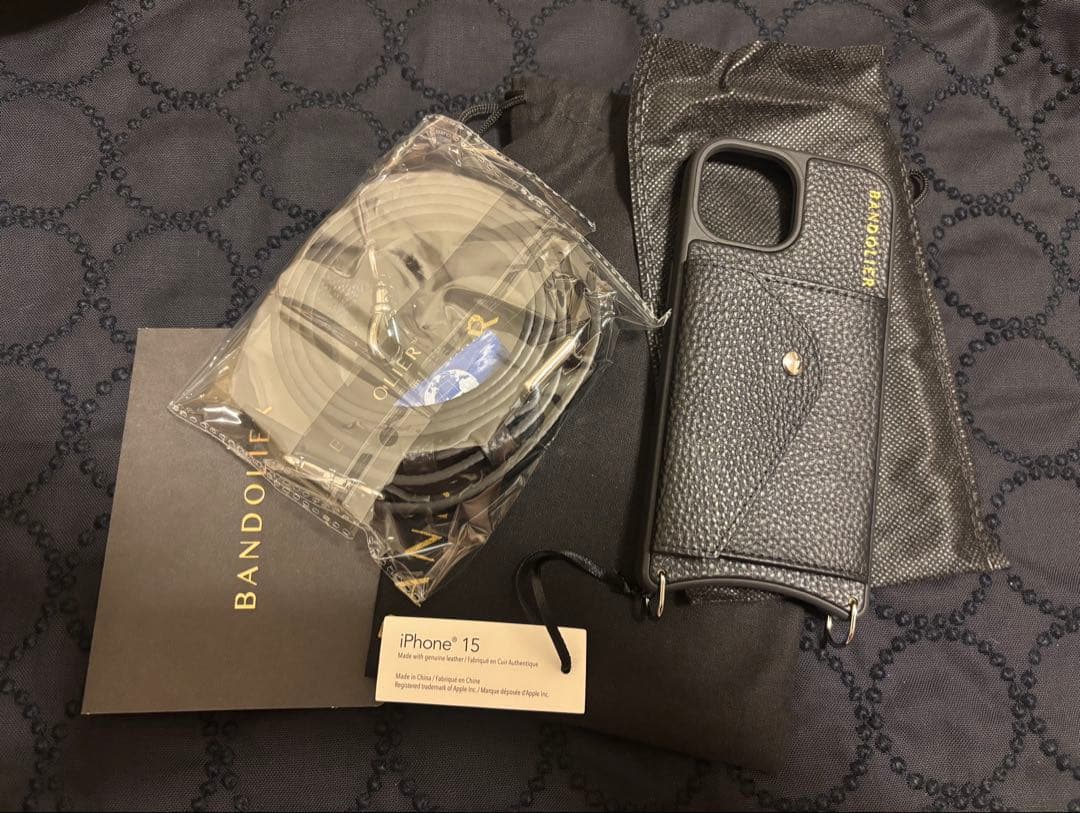◆バンドリヤー ヘイリー サイドスロット シルバー iPhone15用 新品