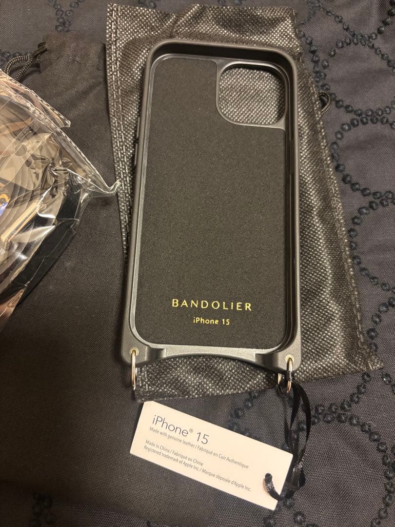 ◆バンドリヤー ヘイリー サイドスロット シルバー iPhone15用 新品