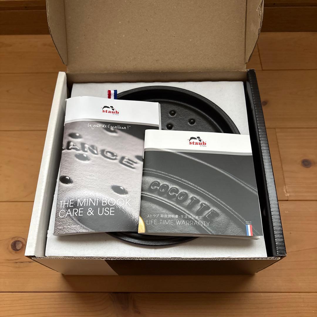 STAUB ピコ ココット ラウンド両手鍋 ダークレッド 約18cm