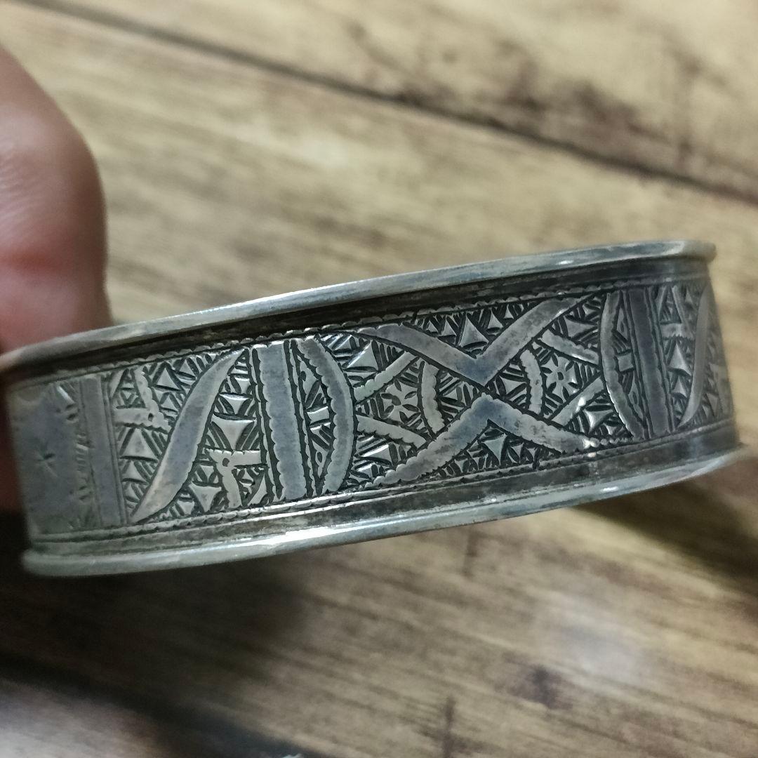り*ん様 サハラ砂漠　トゥアレグ族　ハンドメイド　シルバーバングル