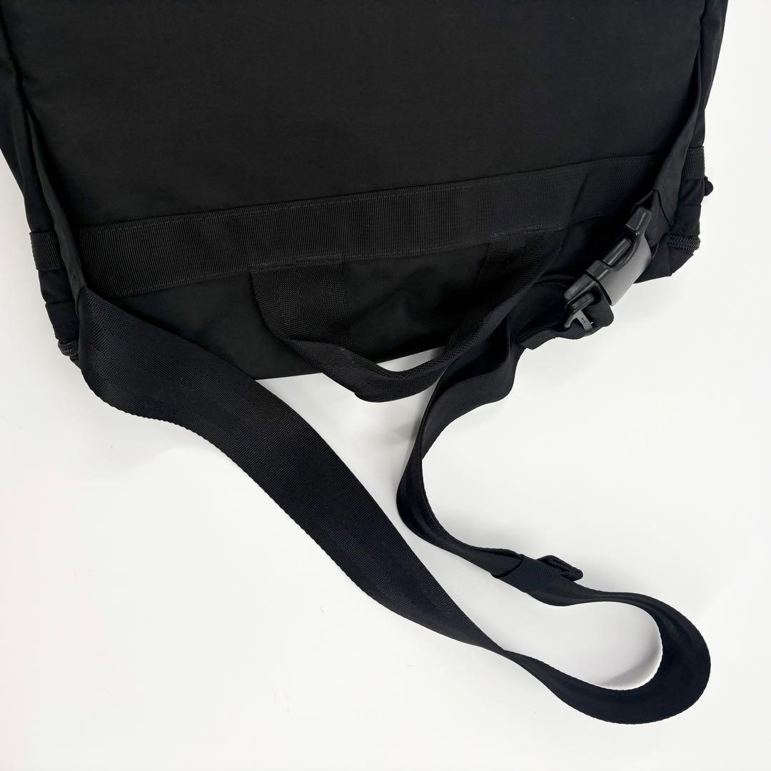 美品　ブリーフィング　BRIEFING ショルダーバッグ　メッセンジャー 633