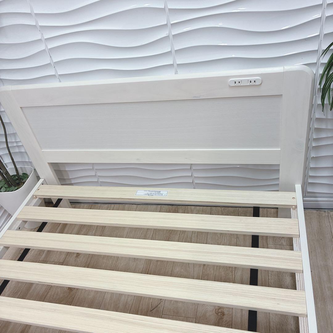 ◇大阪府 神戸市 配達料無料！◇ニトリ◇すのこベッド◇コンセント付き◇セミダブル