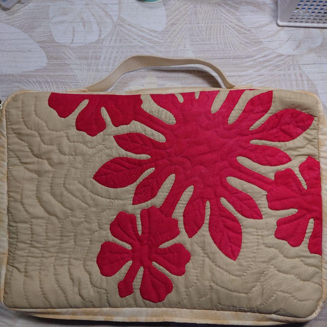 ハワイアンキルトのバインダーケース