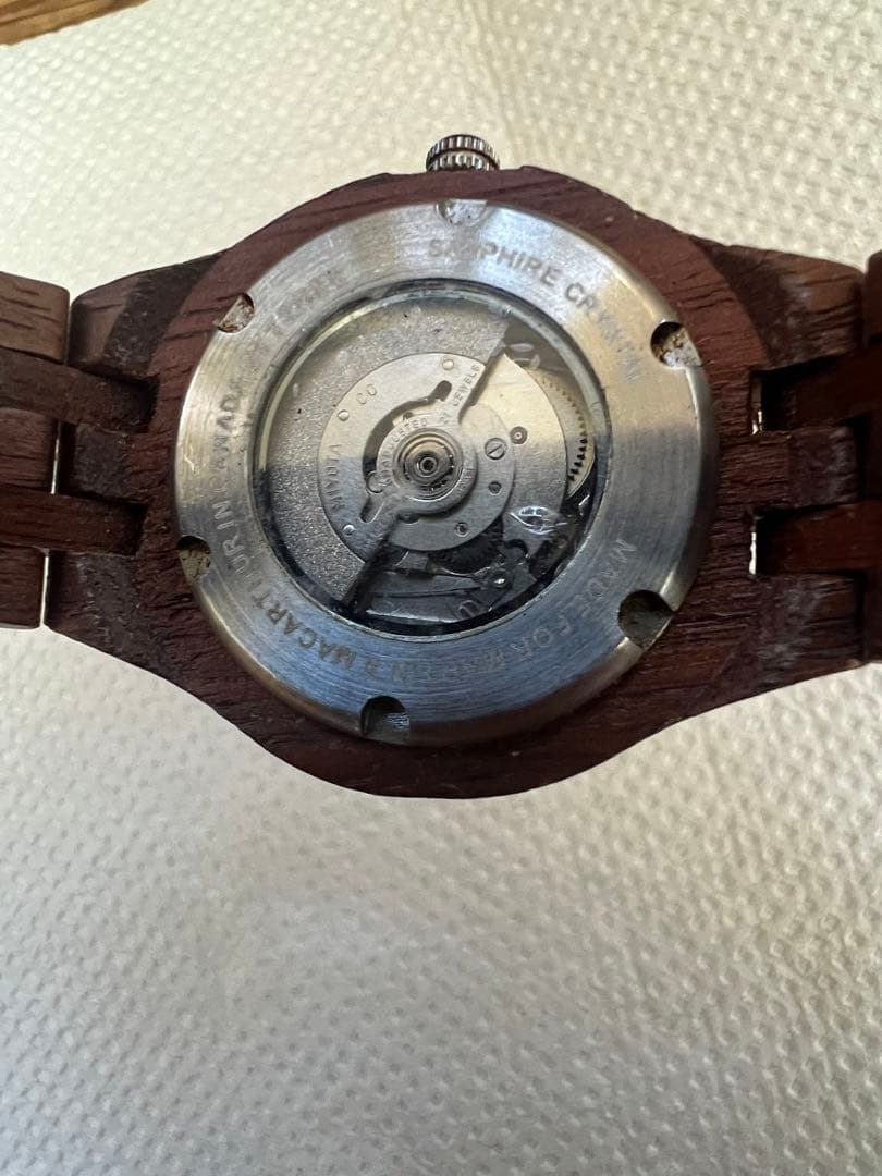 HAWAII ウッドアナログ腕時計 デイト付き