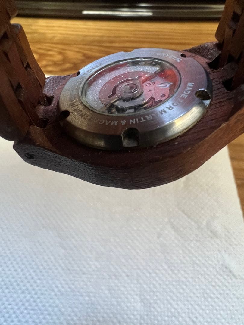 HAWAII ウッドアナログ腕時計 デイト付き