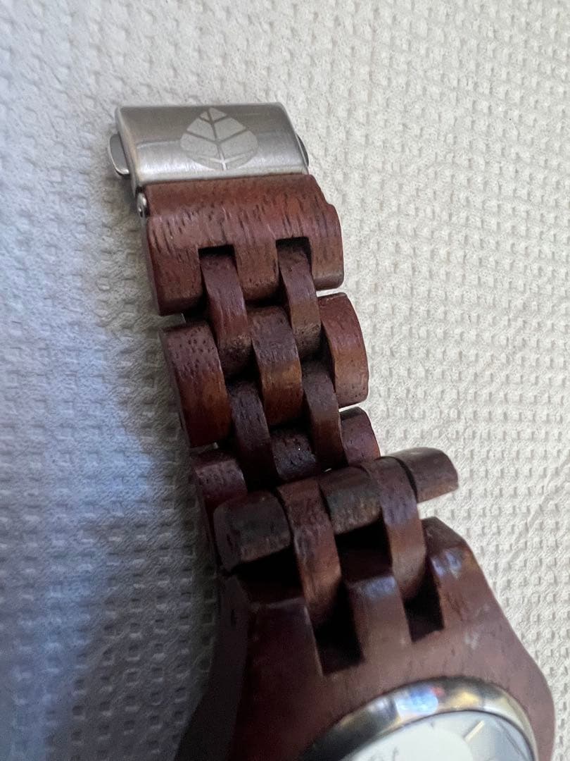 HAWAII ウッドアナログ腕時計 デイト付き