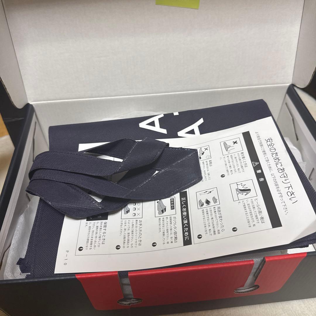 PEARLY GATES スパイクレスゴルフシューズ　24センチ