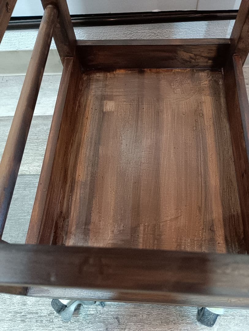 美容室　木製ワゴン