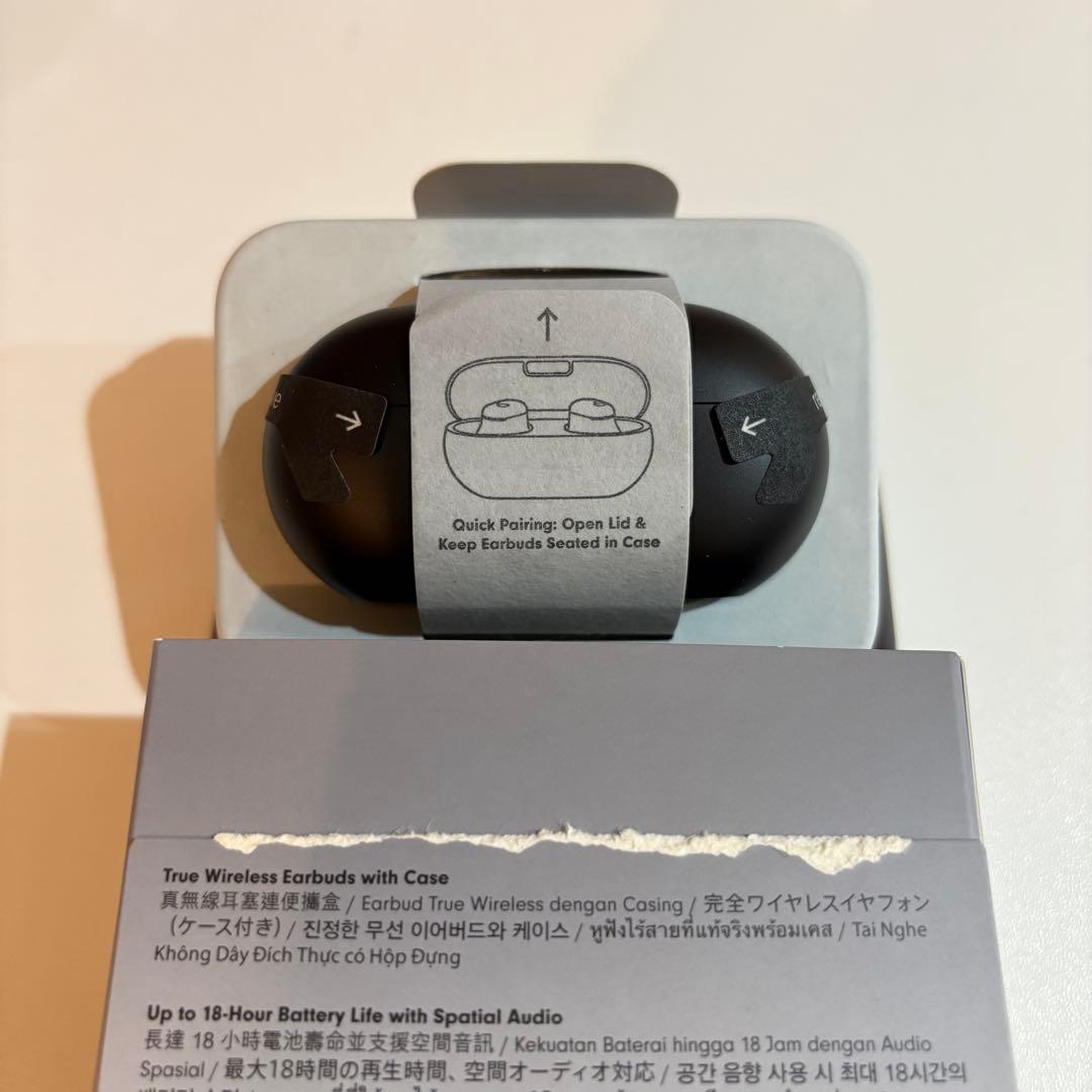 【新品未使用品】Beats Solo Buds ブラック イヤフォン　箱開封済み