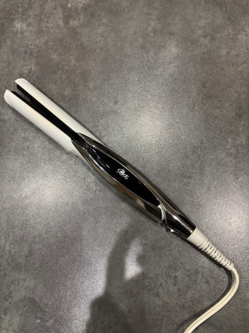 【⭐️箱不要¥500割引】MTG リファ　ReFa ストレートヘアアイロン①