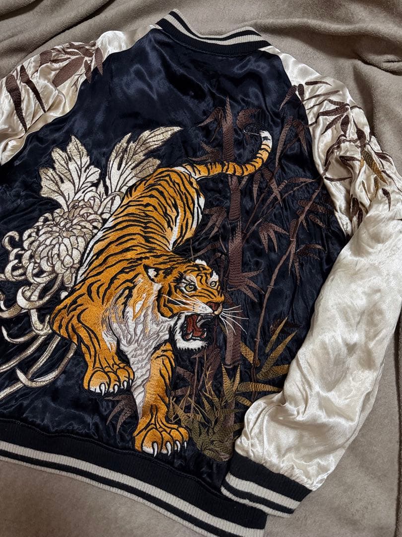 ２面用 絡繰魂 虎 花 日本限定 スカジャン vintage レーヨン