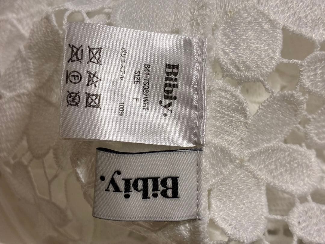 bibiy. LOTTY LACE TOPフレア袖 花柄レース トップス