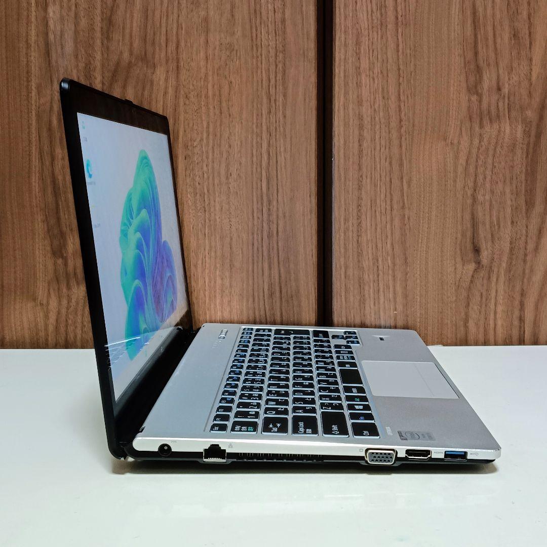 FUJITSU LIFEBOOK Corei7 メモリ10GB SSD512GB