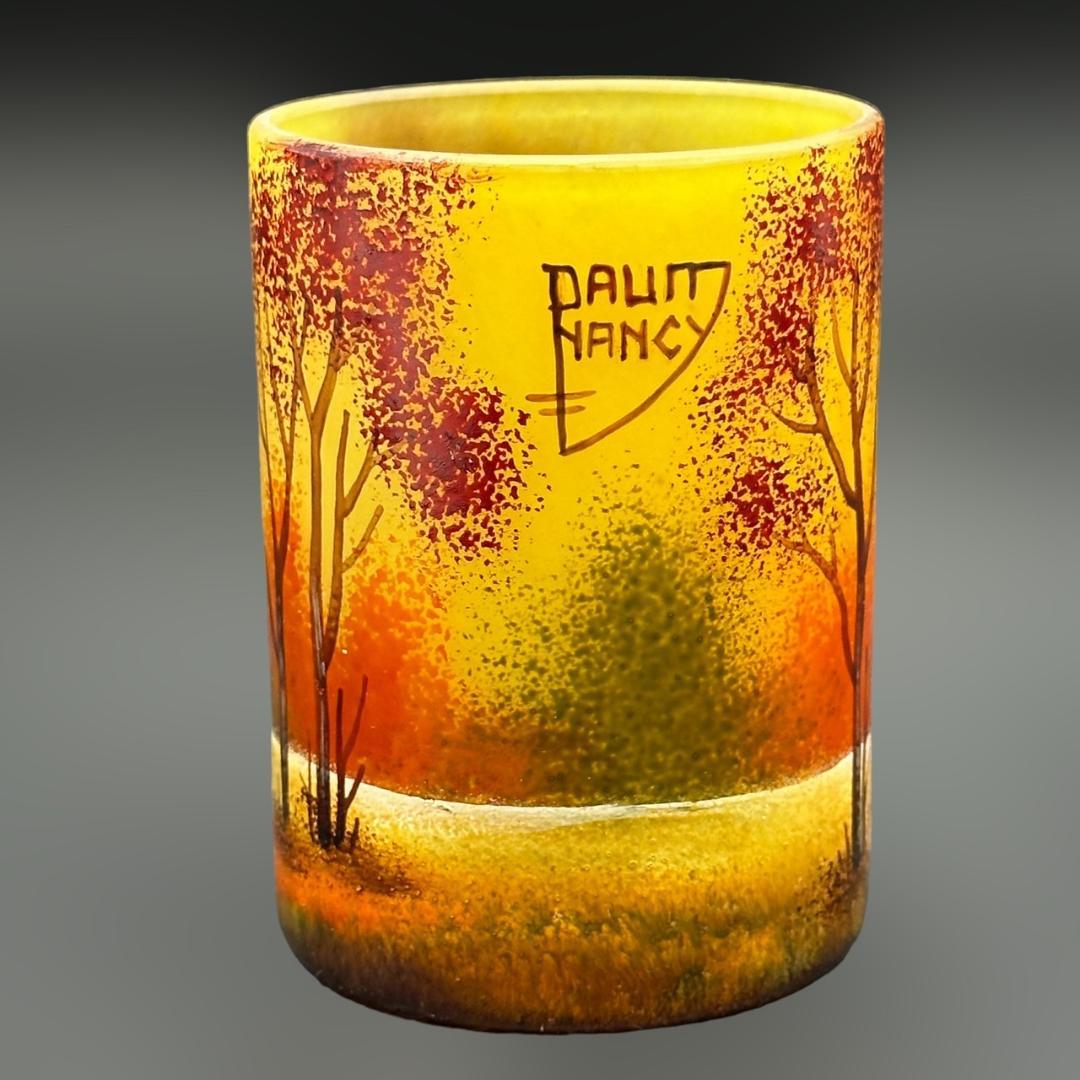 ドームナンシー　筒花瓶　技法アンテルカレール　被せガラス　高さ10.5cm