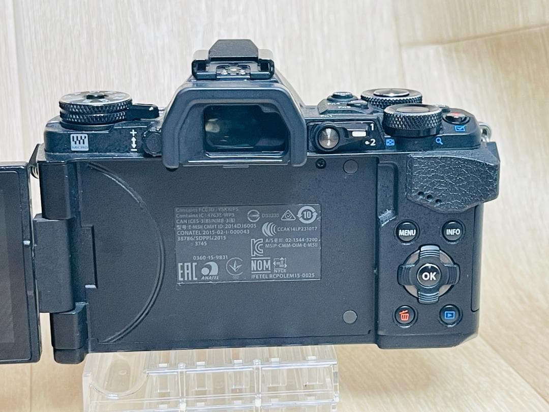 OLYMPUS OM-D E-M5 Mark II ミラーレス一眼カメラ