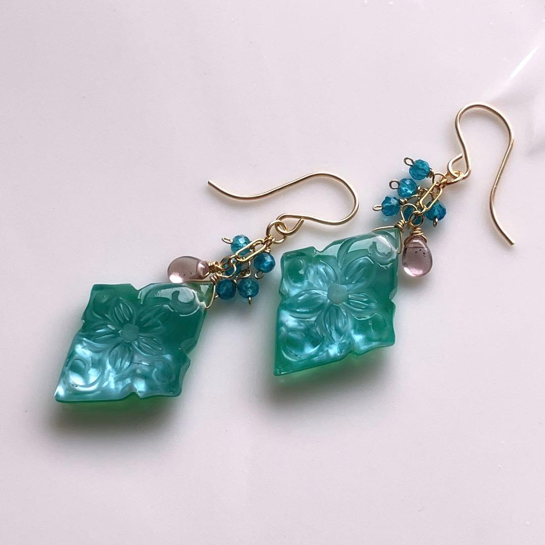 じばにゃん◆水晶/MOP/グリーンオニキス トリプレットストーンピアス