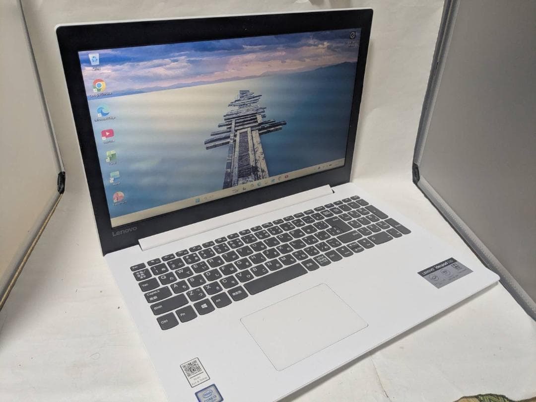 Lenovo ideapad330　美品白　SSD WIN11 Office