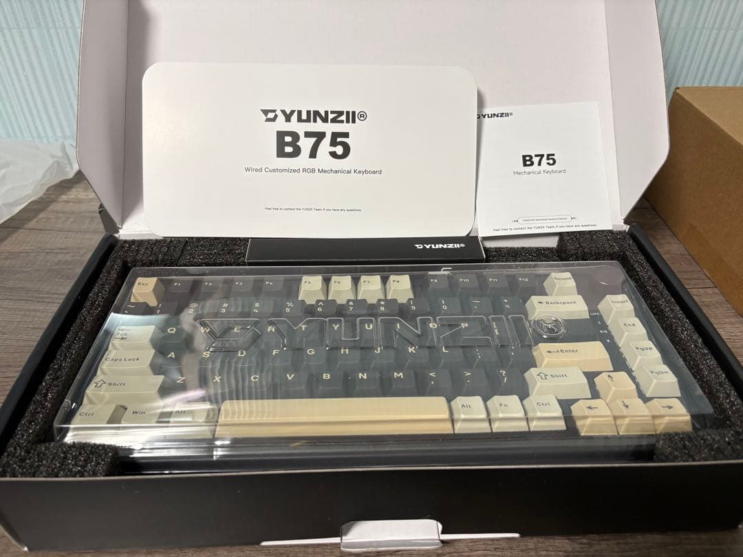 YUNZII B75 75% 有線 メカニカルキーボード ホットスワップ対応