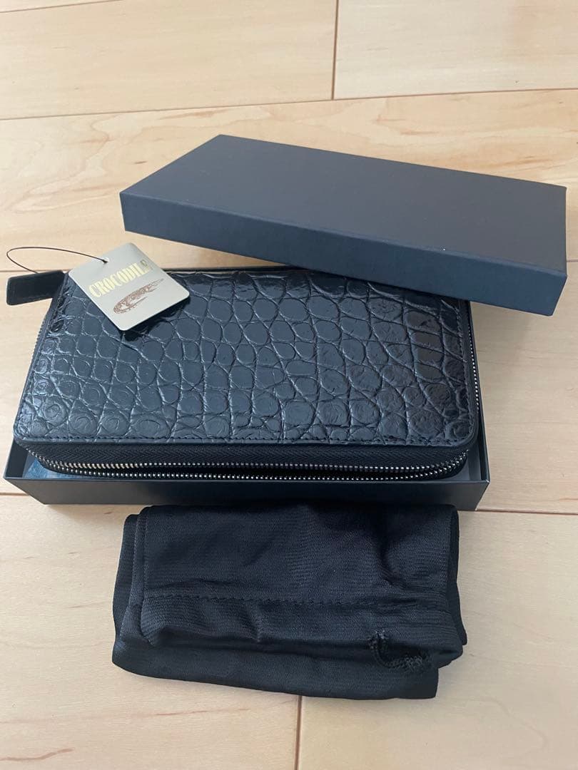 本物クロコダイル一枚革　シャムクロコダイル長財布　ブラック