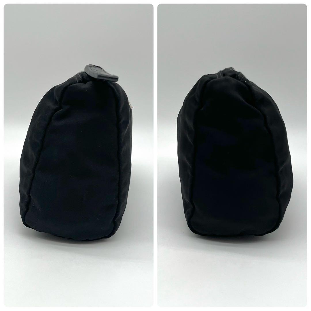 【美品】プラダ ポーチ テスートナイロン 小物入れ 化粧 ブラック 三角ロゴ