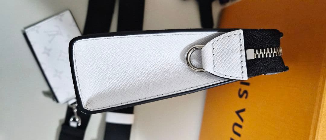 新品未使用★ルイヴィトン★ガストンウェアラブルウォレット