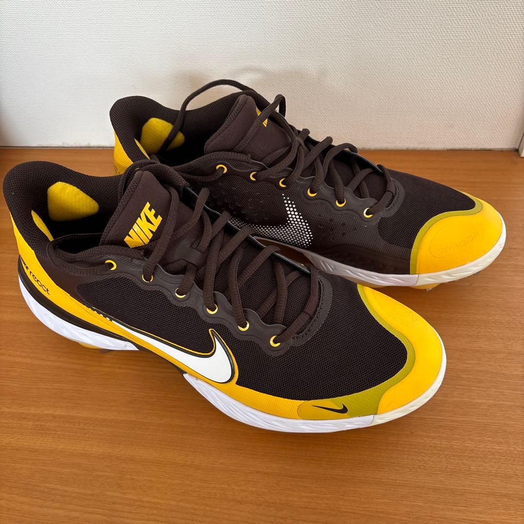 ナイキベースボールメタルスパイク海外モデル　MLBパドレスカラー　US12.0