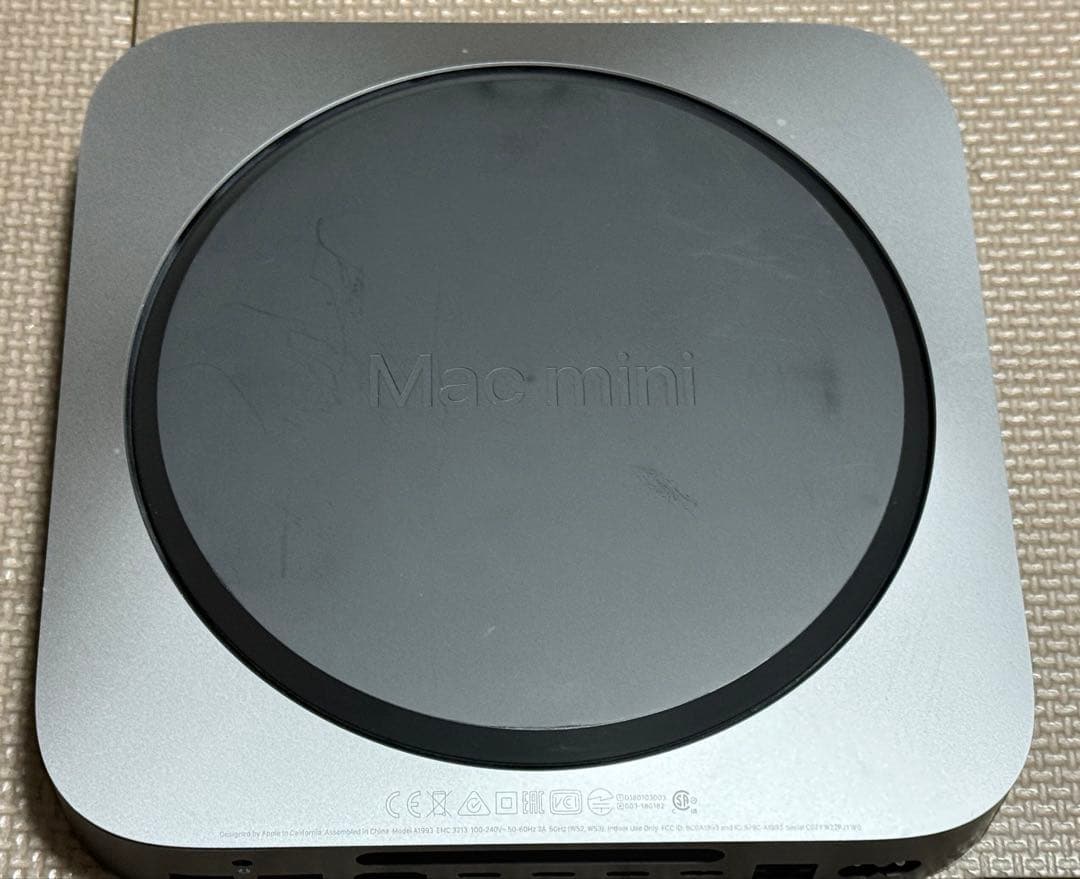 Apple Mac mini (2018) 本体 + キーボード + マウス