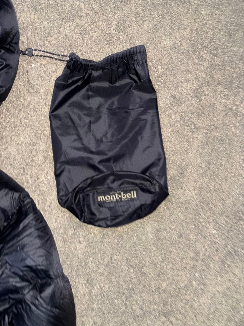 モンベル　ライトアルパインダウンジャケット　フード付き　Lサイズ　ブラック