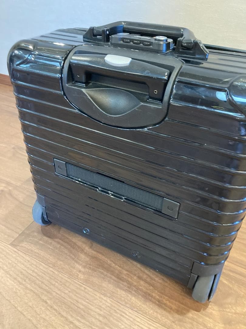 リモワ サルサ ビジネストローリー キャリーケース 2輪 23L