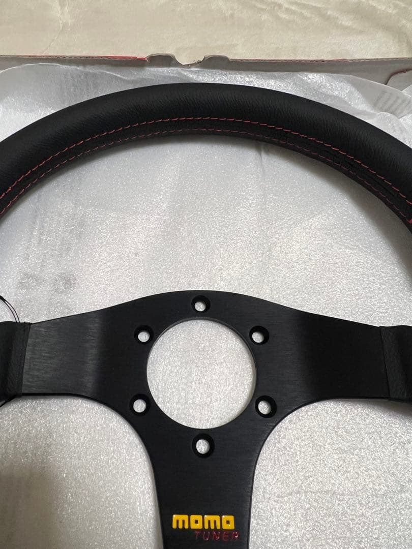 MOMO TUNER BLACK 320mm ステアリング