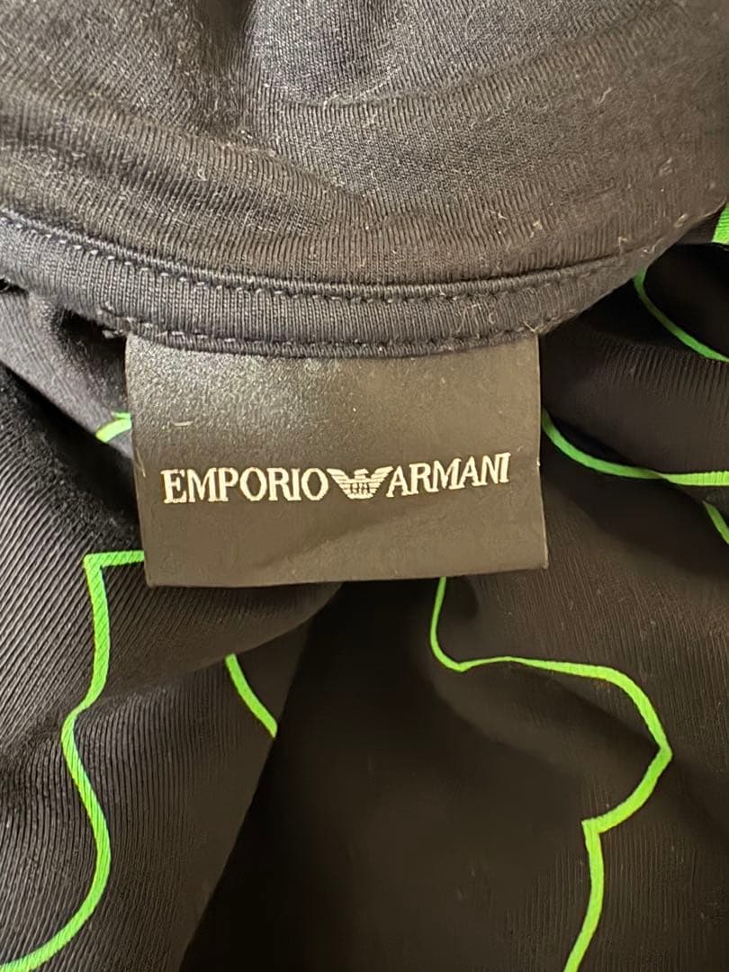 エンポリオアルマーニマンガベアイーグルワッペン付きパーカー