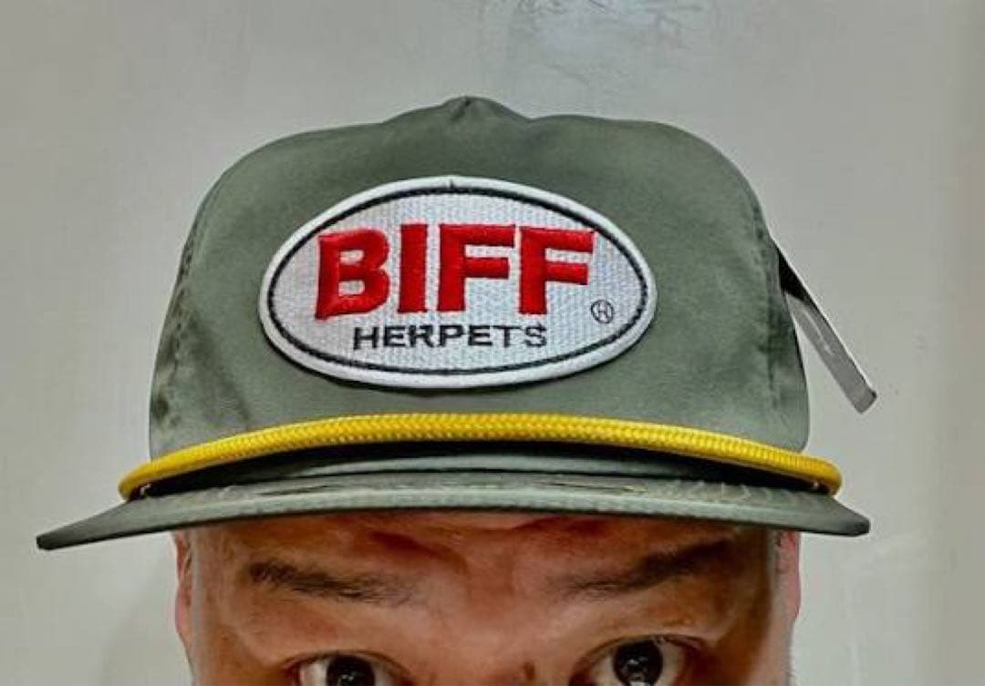 BIFFキャップ　野性爆弾くっきー ぶてぃっく紫歯茎 CAP