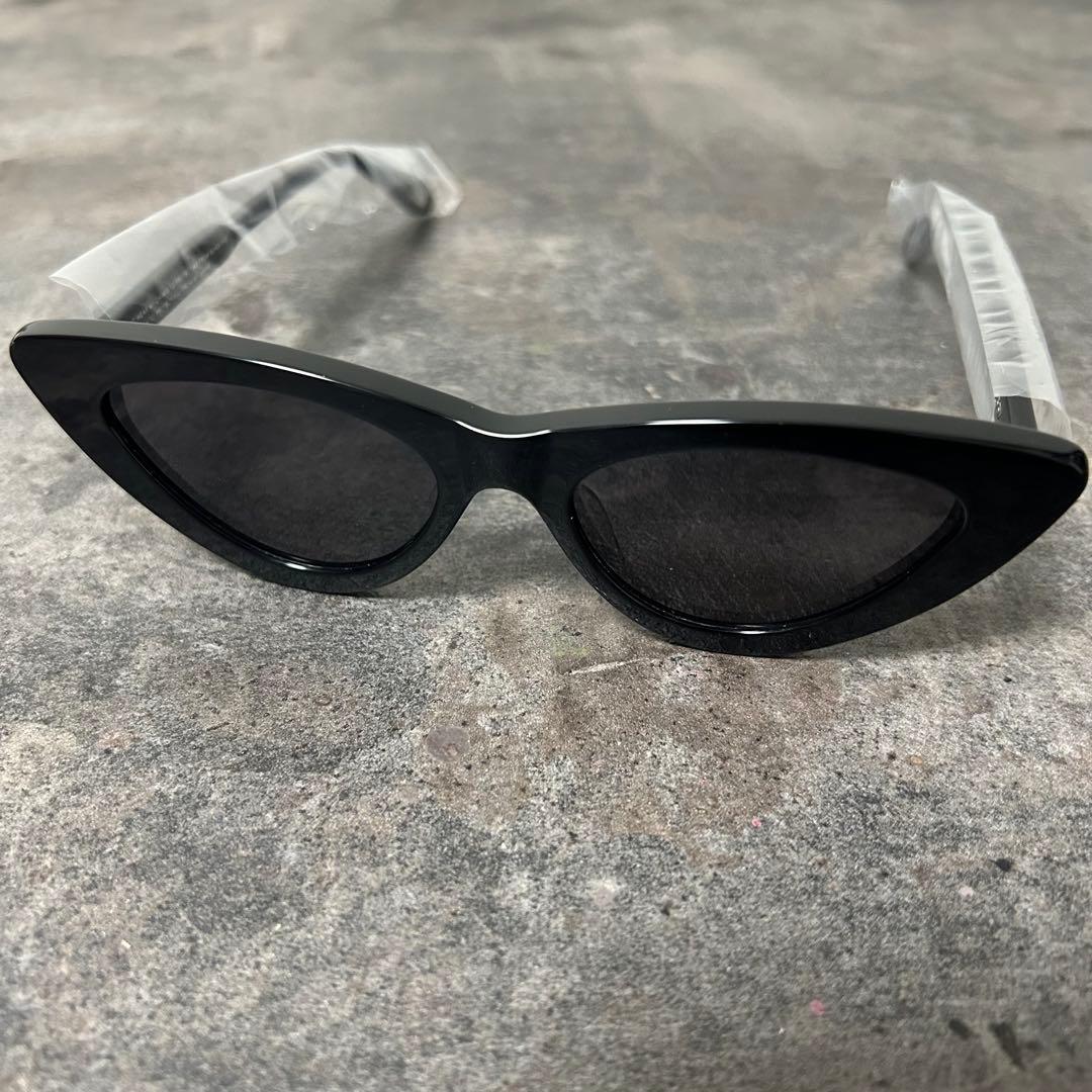 美品ChiMi チミ キャットアイ サングラス ブラック 006 BERRY 黒