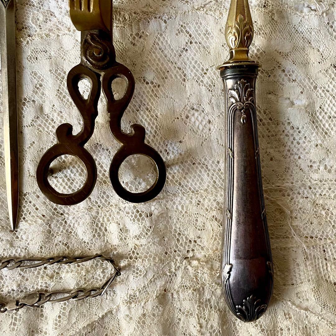 新春アンティーク福袋⑥ブロカント11点セット古書&トレイ&ティン缶&アクセサリー