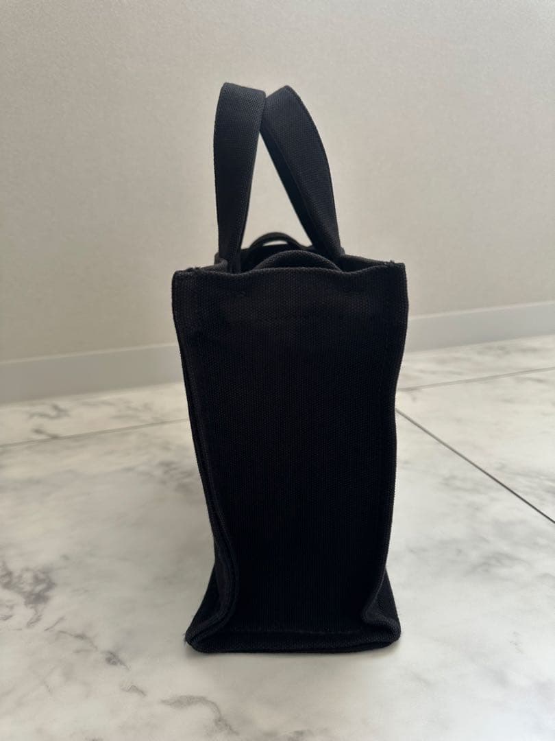 PATOU ブラックバッグ ベルト付き