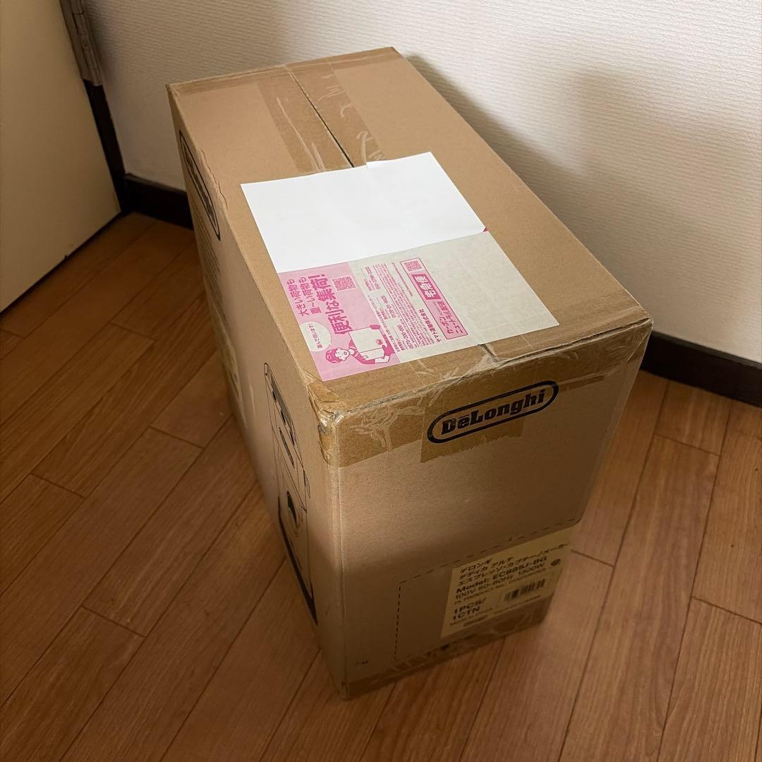 デロンギ デディカアルテ エスプレッソ・カプチーノメーカー EC885J-BG