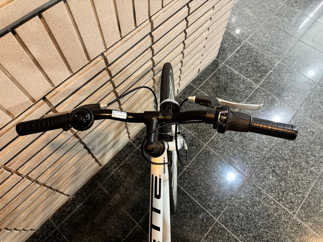 【即乗りOK】街乗り自転車 ホワイト 状態良好 通勤・通学　ロードバイク