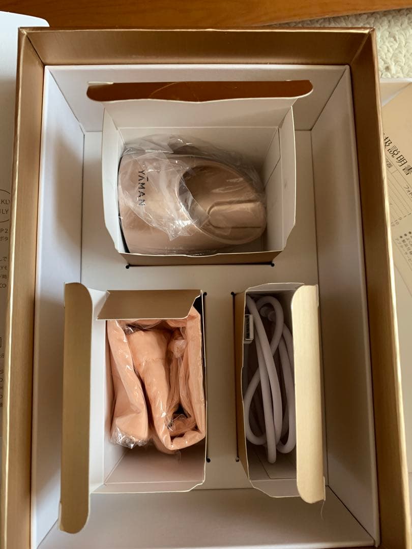 YAMAN フォトプラスシャイニー　美顔器