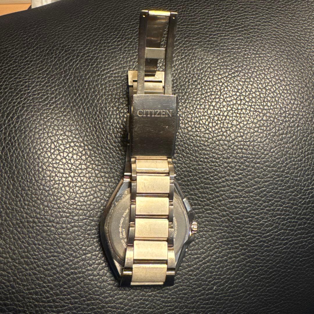CITIZEN H100-T018858 エコドライブ シルバー系 腕時計 3針